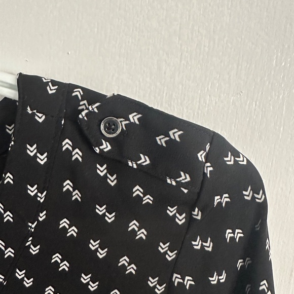 Womens Medium Candie's black and white blouse 1/4 zip long sleeved - Picture 4 of 8